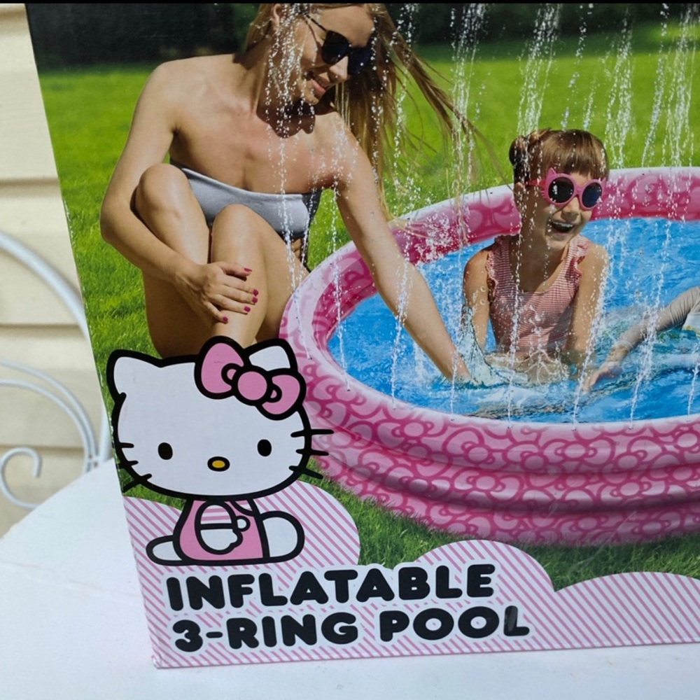 Hello Kitty NIOB Inflatable 3-Ring Kiddie Pool - Picture 4 of 10
